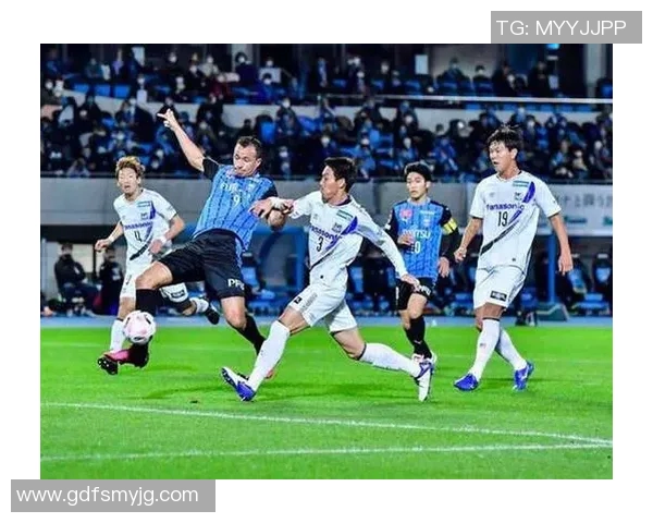 10月31日川崎前锋与东京足球队精彩对决直播全程回顾与分析
